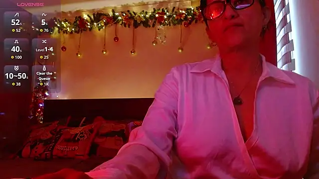 Snapshot of ISABEEL_SOFIA01 chatting on January 2026 12:29:02 PM ISABEEL SOFIA01 online show from January 2026 12:29:02 PM