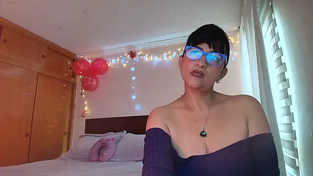 Snapshot of ISABEEL_SOFIA01 chatting on February 2026 01:53:02 PM ISABEEL SOFIA01 online show from February 2026 01:53:02 PM