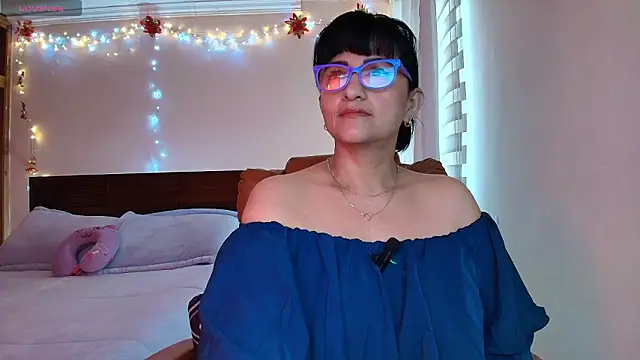 Snapshot of ISABEEL_SOFIA01 chatting on February 2026 12:50:01 PM ISABEEL SOFIA01 online show from February 2026 12:50:01 PM
