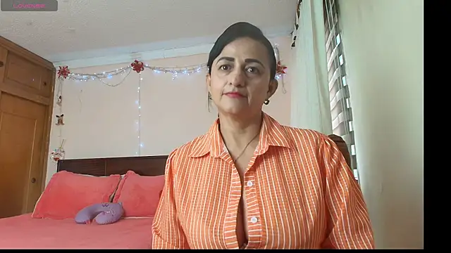 ISABEEL SOFIA01 online show from April 2026 09:29:02 PM