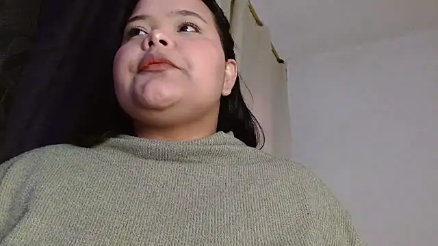 Snapshot of sexychubby___ chatting on December 2024 04:43:01 PM sexychubby online show from December 2024 04:43:01 PM