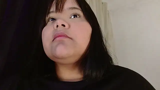 Snapshot of sexychubby___ chatting on January 2025 05:33:01 PM sexychubby online show from January 2025 05:33:01 PM