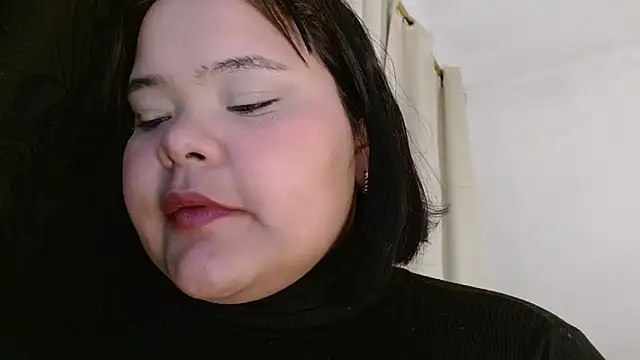 Snapshot of sexychubby___ chatting on February 2025 11:14:02 PM sexychubby online show from February 2025 11:14:02 PM