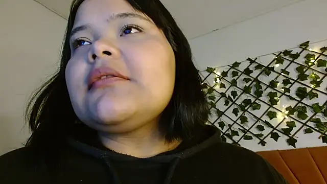 Snapshot of sexychubby___ chatting on February 2025 09:55:01 PM sexychubby online show from February 2025 09:55:01 PM