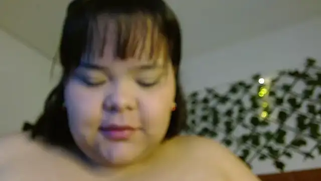 Snapshot of sexychubby___ chatting on March 2025 03:16:02 PM sexychubby online show from March 2025 03:16:02 PM