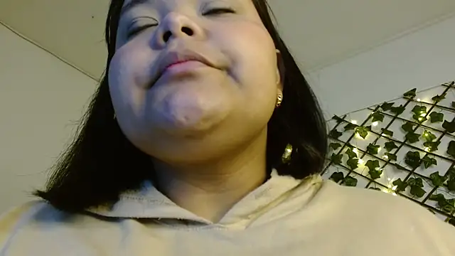 Snapshot of sexychubby___ chatting on March 2025 10:08:02 AM sexychubby online show from March 2025 10:08:02 AM