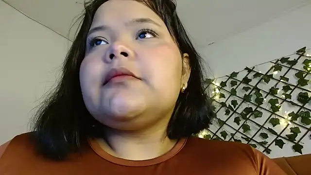 Snapshot of sexychubby___ chatting on March 2025 05:36:01 AM sexychubby online show from March 2025 05:36:01 AM