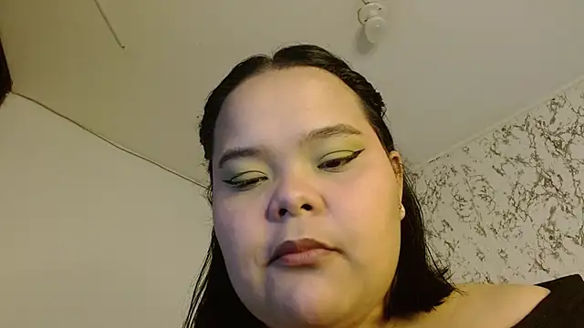 Snapshot of sexychubby___ chatting on November 2025 03:06:01 AM sexychubby online show from November 2025 03:06:01 AM