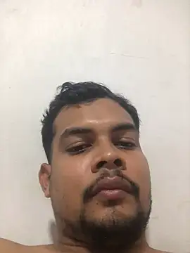 ElsecretodeBruno online show from March 2025 02:27:01 AM