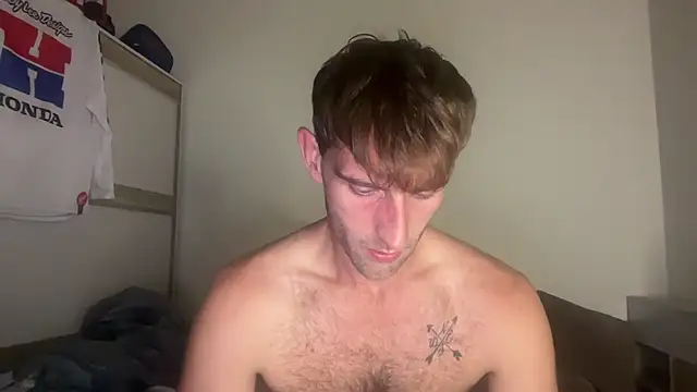 Snapshot of lukegunn chatting on February 2025 02:04:01 AM lukegunn online show from February 2025 02:04:01 AM