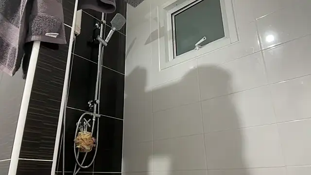 lukegunn online show from March 2026 11:30:02 PM