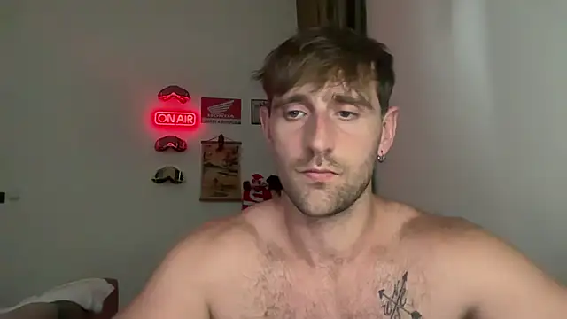 lukegunn online show from April 2026 01:28:02 AM