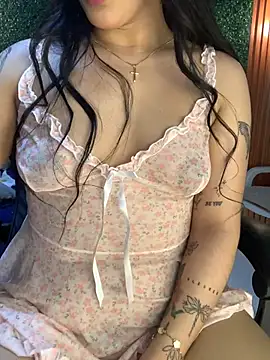 Amandanauty online show from October 2025 08:11:01 AM