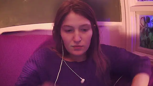 Snapshot of Angelk43 chatting on December 2025 06:28:01 AM Angelk43 online show from December 2025 06:28:01 AM