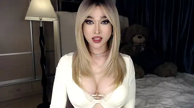 KeenMazikeen69 online show from December 2024 08:11:01 PM