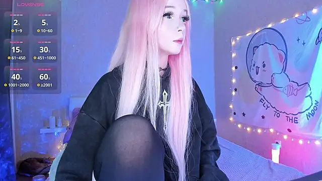 Misty Shadow online show from November 2025 09:43:02 PM