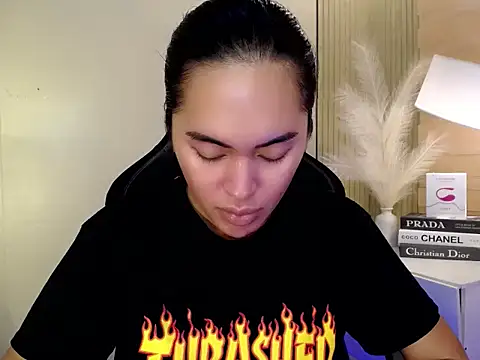 Snapshot of HeavenlyStar chatting on December 2024 12:44:02 PM HeavenlyStar online show from December 2024 12:44:02 PM