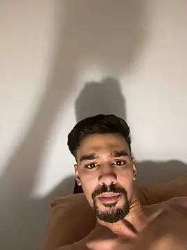 Hermanooooooo online show from December 2024 01:37:02 AM