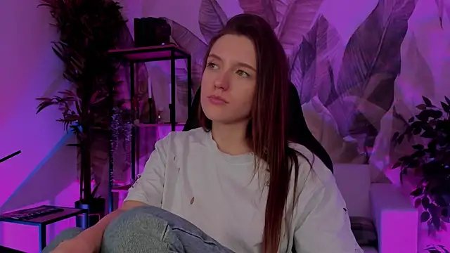 Snapshot of JennyDens chatting on December 2024 05:49:02 AM JennyDens online show from December 2024 05:49:02 AM