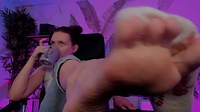 Snapshot of JennyDens chatting on January 2025 02:54:02 AM JennyDens online show from January 2025 02:54:02 AM