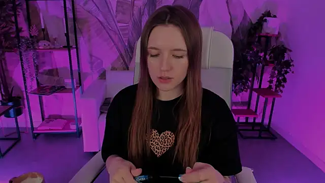 Snapshot of JennyDens chatting on February 2025 05:34:01 AM JennyDens online show from February 2025 05:34:01 AM