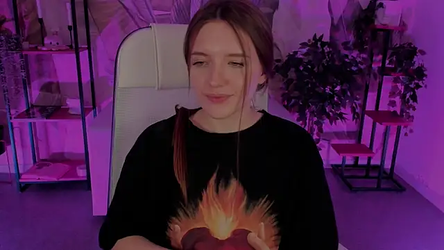 Snapshot of JennyDens chatting on March 2025 05:43:02 AM JennyDens online show from March 2025 05:43:02 AM