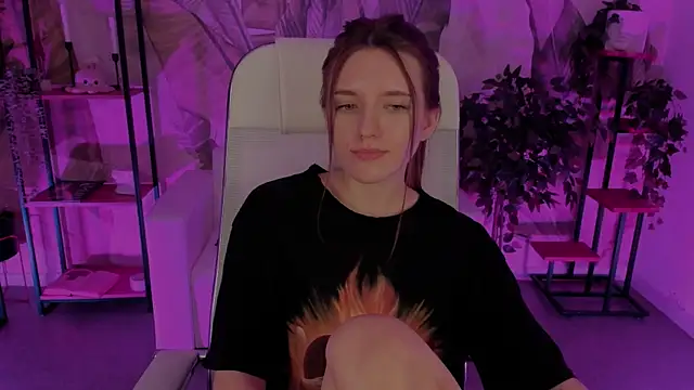 Snapshot of JennyDens chatting on March 2025 08:48:01 AM JennyDens online show from March 2025 08:48:01 AM