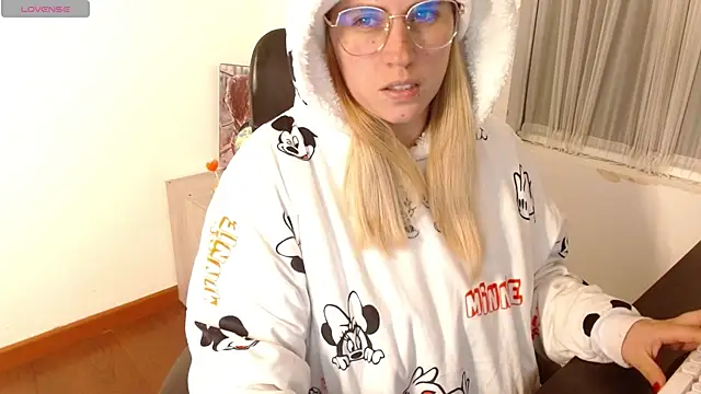 Snapshot of thamarajane chatting on March 2025 07:49:02 PM thamarajane online show from March 2025 07:49:02 PM