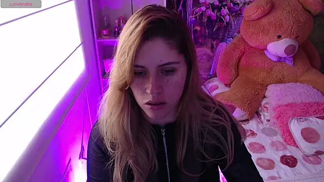 Snapshot of thamarajane chatting on March 2026 06:35:02 PM thamarajane online show from March 2026 06:35:02 PM