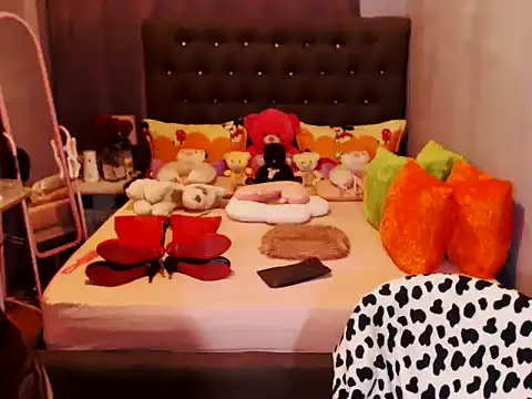 UnMarriedwifeTSX online show from December 2025 11:44:02 PM