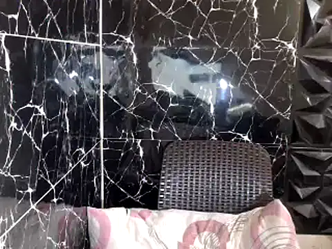 Snapshot of MissKeanna chatting on December 2024 10:05:01 PM MissKeanna online show from December 2024 10:05:01 PM