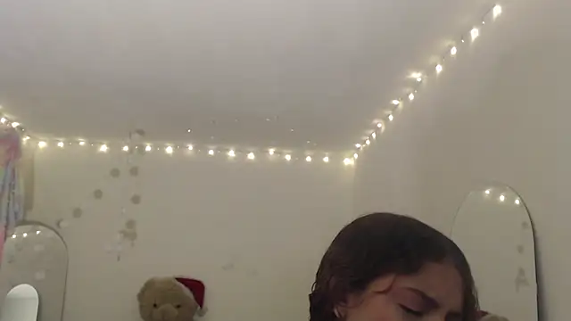 Snapshot of ValienteGirl_ chatting on January 2026 04:28:01 AM ValienteGirl online show from January 2026 04:28:01 AM