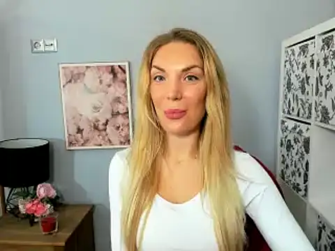 AulloraHoney online show from December 2024 09:22:01 AM