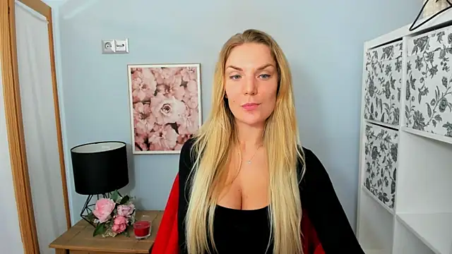 AulloraHoney online show from February 2025 06:40:01 PM