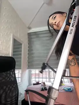 Little Amber6 online show from February 2025 08:55:01 PM