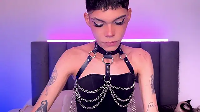 Varya Ferreira online show from September 2025 11:59:01 PM