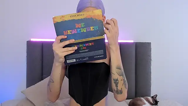 Varya Ferreira online show from September 2025 07:48:01 PM