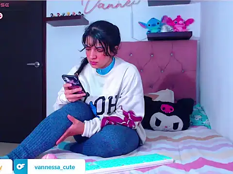 Vannessa  Shy online show from October 2025 03:12:02 AM