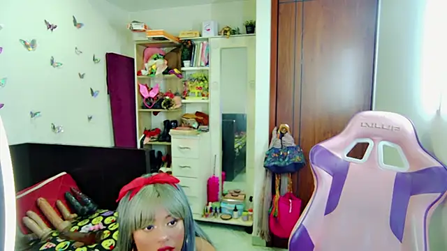 Snapshot of Naasha_ chatting on October 2025 11:14:02 PM Naasha online show from October 2025 11:14:02 PM