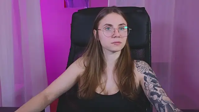  AnnaStark  online show from January 2025 08:30:01 PM