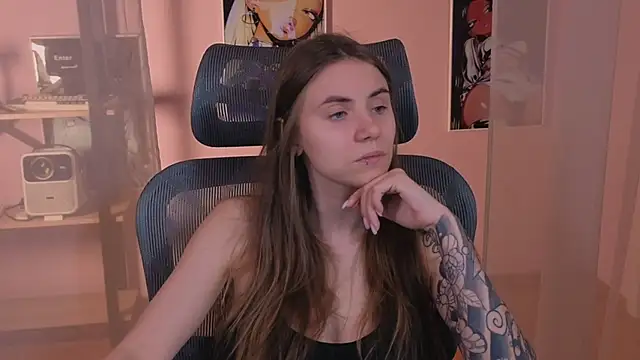  AnnaStark  online show from November 2025 08:20:01 PM