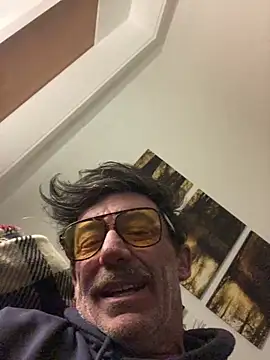 maxximere online show from January 2026 02:38:01 AM