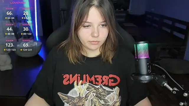 XNirvanaX online show from October 2025 02:41:02 AM