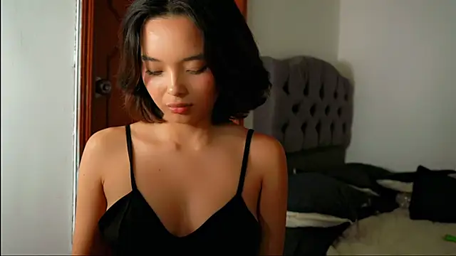 Irina Grant online show from February 2025 09:24:01 AM