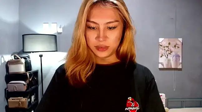 Snapshot of luxxy_grand chatting on January 2025 03:43:01 PM luxxy grand online show from January 2025 03:43:01 PM