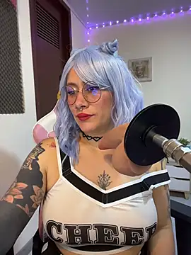 Luna Paris  online show from July 2026 10:45:01 PM