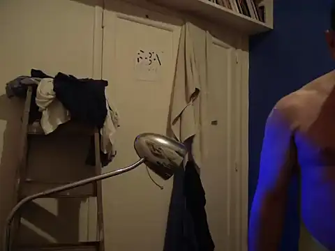 Fabrissi online show from November 2025 11:32:01 PM