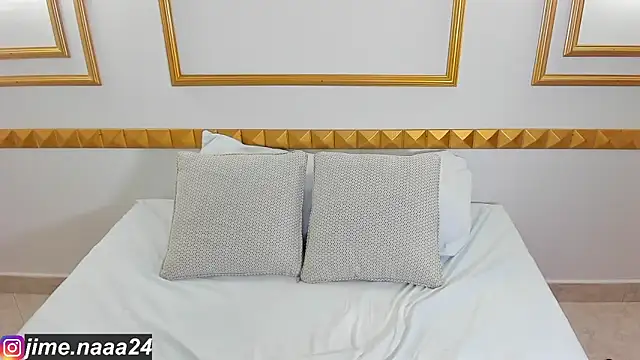 jimena24  online show from December 2025 03:13:02 AM