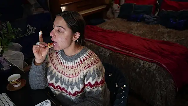 VanessaDoyle online show from November 2025 05:01:02 PM