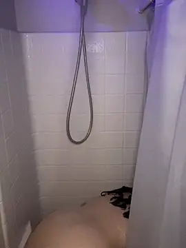 drizzypeach602 online show from February 2025 04:20:01 AM